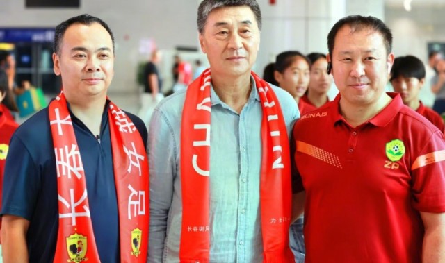 xingkong.com-足球报：在接手长春女足后，贾秀全还将参与俱乐部青训工作