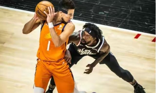 xingkong.com-系列赛面对贝弗利15投4中 布克能找到破解办法吗？