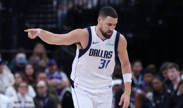 xingkong.com-🎯克莱命中生涯第2800记三分 历史第5位&amp;距离超越利拉德还差5记