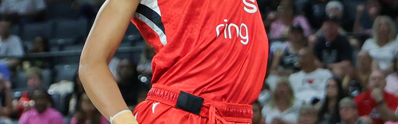 星空体育-阿德巴约女友太猛了~阿贾16中11狂揽34+8率队7连胜 一数据历史第2